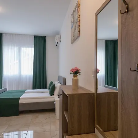 Apartments Sunrise Herceg Novi Exterior photo